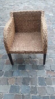 Predam ratanove kreslo