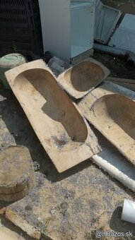 Predám pekne stare drevene ručne tesné korýtka,3kusi