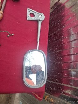 Predám staré spätné zrkadlo 12 €