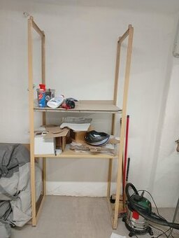 regál železný pevný