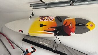 Predám windsurfingový set – F2 Wizzard + North Sails 7 m²