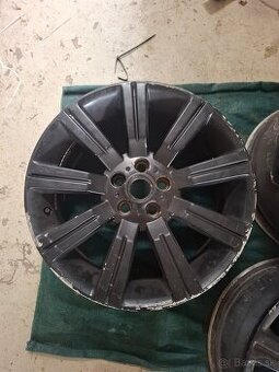 Land Rover Range Rover Sport (generácia 2006-2013).