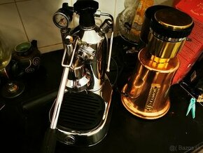 La pavoni manuálny kávovar - 1