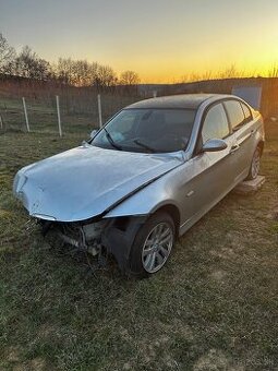 BMW e90 320D - 1