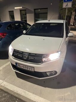 Prenajom Autá , taxi , boltfood Dacia Logan