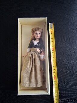 Porcelanová bábika