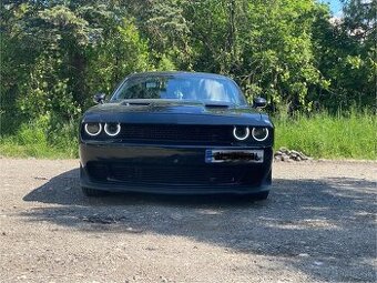 Dodge Challenger 5.7 Hemi Super Track Pack