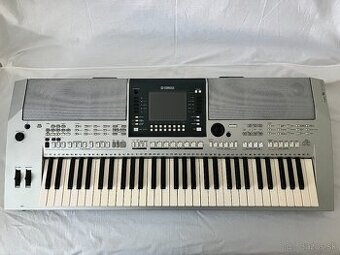 Yamaha psr s710