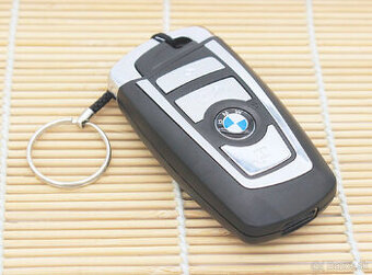 USB kľúč v tvare BMW kľúča - č.1