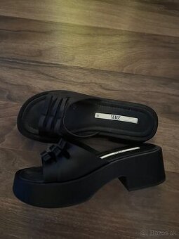 Zara slapky