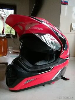prilba na motorku, štvorkolku