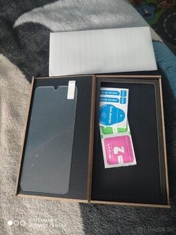 Predám ochranné sklíčko na Xiami MI9 Lite - 1