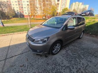 Volkswagen Touran 1.4 TSI DSG Comfortline – výborný stav, bo
