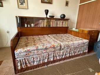 Predám retro posteľ s periňákom a sekretárom v jednom