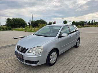 Predam Volkswagen Polo 1.4 Benzin 59 Kw rok 2008