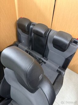 Škoda Octavia 3 combi sedačky