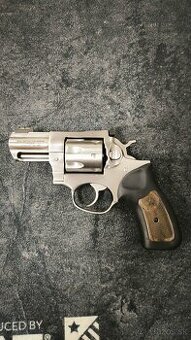 Predám Revolver Ruger GP100 kal.357.mag/38spec.