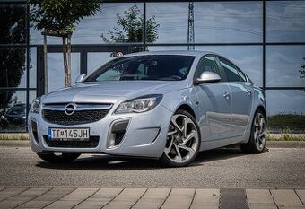 Opel Insignia 2.0 Turbo 250k ECOTEC Sport 4x4 AT6