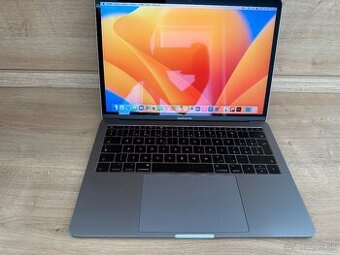MacBook Pro 13” (2017) – veľmi zachovalý stav