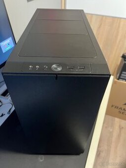 Ryzen 3700x, 32GB DDR4, SSD 512GB, RTX 4060 8GB