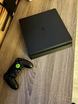 PS4 slim 1tb