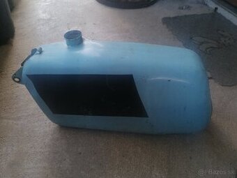 Predám nádrž na Jawa Mustang