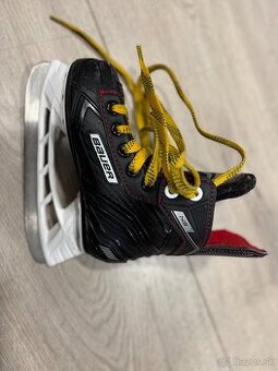 Korčule Bauer NS YTH 9.0