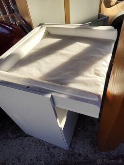 Prebaľovací pult, ikea