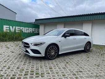 Mercedes Benz CLA 250e Shooting Brake AMG Line | Burmester |