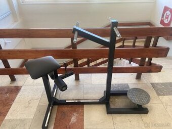 Rotana v sede/stoji KOHI - 1