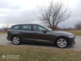 Volvo V60 2.0 benzin, automat, rok 2020