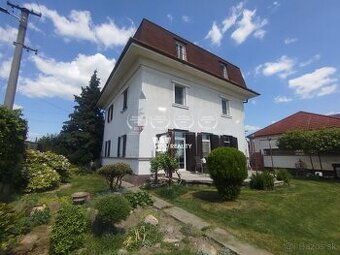 Krásny 2 generačný dom na predaj