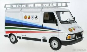 Fiat 242 Van Rallye Assistance Fiat Abarth 1980 1:18 IXO