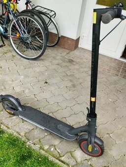 Xiaomi Mi Pro 2 elektrická kolobežka