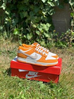 Nike dunk low 41 kumquat orange