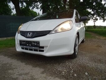 Honda Jazz, 1.2 i-VTEC 66kW 1x majitel servis jen Honda