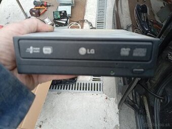 Predám staré CD mechanika z počítača