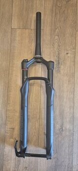 odpružená vidlica Rock Shox Reba RL 29