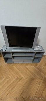 Televizor so stolikom a dvd