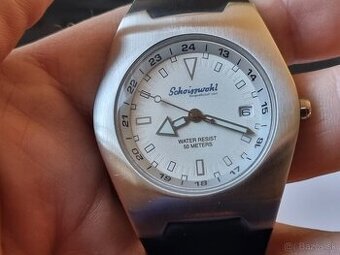 Nemecké náramkové hodinky.