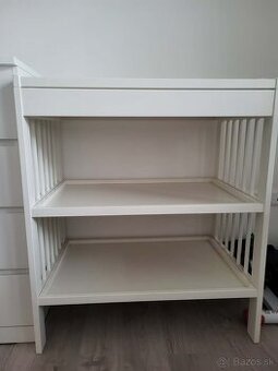 Prebalovaci pultik IKEA