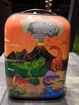 Ponúkam pekný detský kufor