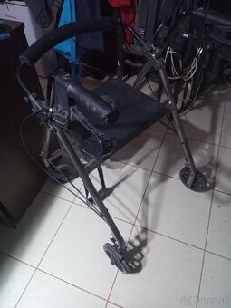 predám zdravotnický vozik