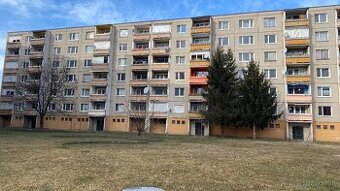 Predám 3 izbový byt vo filakove na farskej Lúke