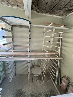 Stojany do stolarskej dielne na susenie dvierok