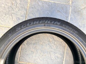 Pirelli Scorpion Verde 235/45r20