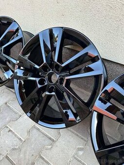 Originál disky  Škoda Mytikas 5x112 R17 Hliníkové disky