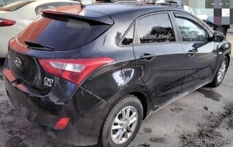 Hyundai i30 1.6 CRDI 2012 predám MOTOR D4FB, DVERE, TRYSKY 0