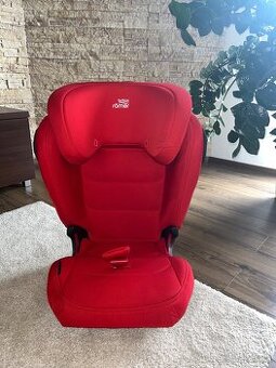 Römer Kidfix III m červená