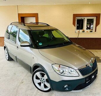Škoda Roomster Scout facelift 2012 1.2 TSI s Panoráma